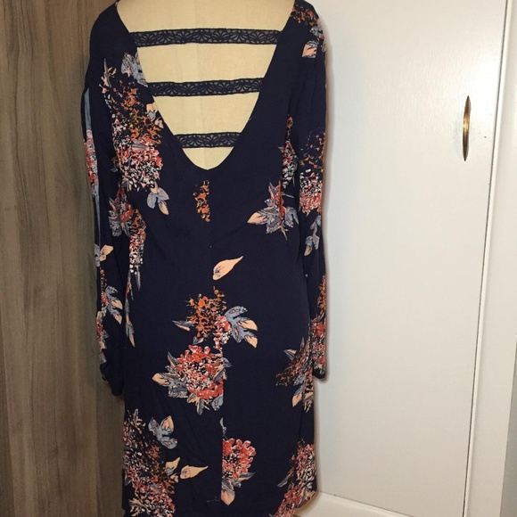 Boho Navy Floral Open Back Open Sleeve - Picture 1 of 6